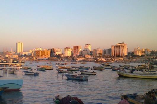 27 إصابة جراء قمع الاحتلال للمسير البحري الـ 21 شمال قطاع غزة – موقع قناة المنار – لبنان