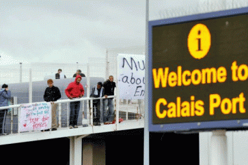 calais-port-france-refugees