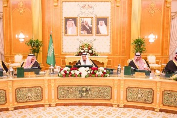 مجلس الشؤون الاقتصادية والتنمية السعودي يرفع "برنامج التحول الوطني" الذي يشمل خطوات عملية للخطة الاقتصادية لتنويع مصادر الدخل الى مجلس الوزراء لاقراره