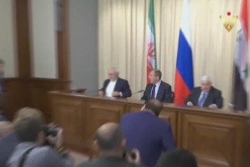 عقد وزراء خارجية روسيا وسوريا وايران اجتماعا ثلاثياً في موسكو جرى خلاله البحث في مجمل التطورات في المنطقة وخصوصاً مكافحة الارهاب