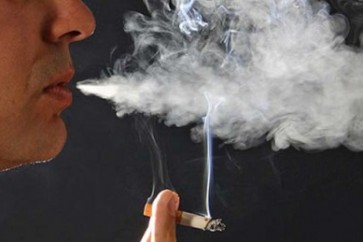 الصين تحظر التدخين في الأماكن العامة نهاية العام