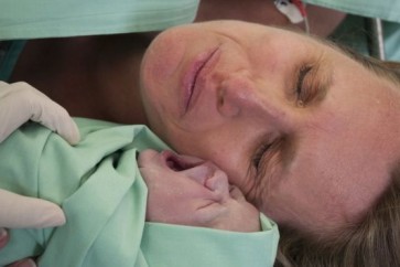 طفل من بين كل أربعة في المملكة المتحدة يولدون عن طريق العملية القيصرية