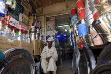 السودان يترقب انفراجة اقتصادية بعد رفع العقوبات الأمريكية