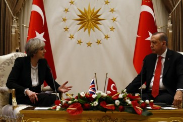 أردوغان وماي يبحثان نتائج مفاوضات أستانا