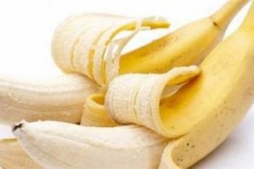 10 استخدامات سحرية لقشر الموز لم تتوقعيها يوماً!