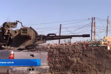 مواجهات بين الجيش السوري وجماعة داعش في منطقة المقابر جنوب دير الزور