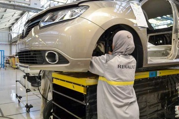الجزائر أمام تحدي إنشاء صناعة للسيارات