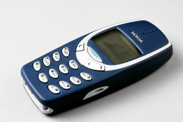 أنتج هاتف نوكيا 3310 عام 2000