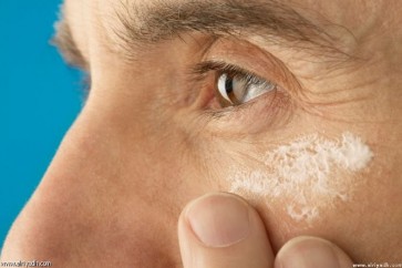 عوامل قد تؤثر على امتصاص المواد الغذائية من الجسم، وتظهر علامات مرئية عدة على الوجه