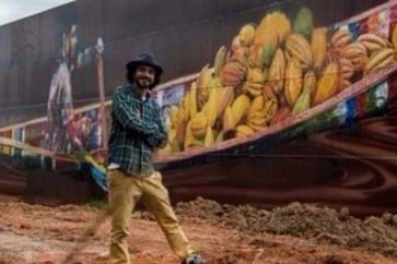 برازيلي يعمل على إنجاز «أكبر جدارية في العالم»
