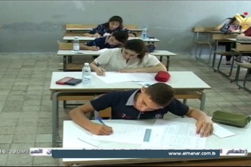 الامتحانات في لبنان