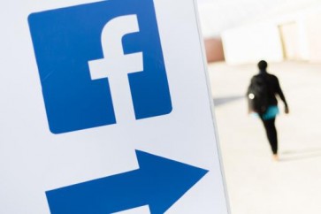 موقع "فيسبوك" استهدف المراهقين الضعفاء نفسياً وعاطفياً