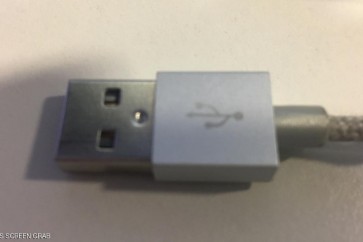 منفذ USB الشهير