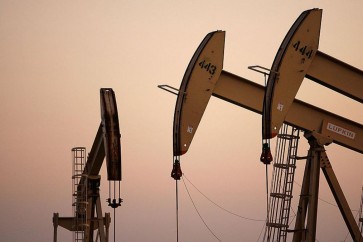 تراجع مخزون النفط الأميركي عزز الأسعار