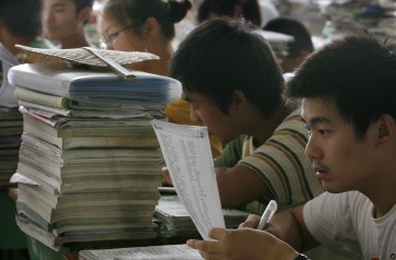 اختبار Gaocao المصنف ضمن أكثر الامتحانات صعوبةً في العالم