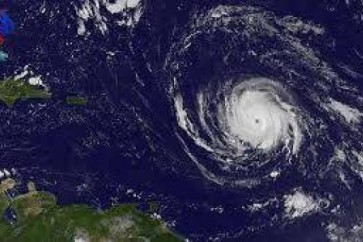 الوظائف الأمريكية تسجل أول تراجع شهري منذ 7 سنوات بسبب إعصاري "هارفي" و"إرما"