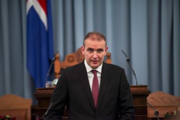 رئيس أيسلندا: الاحتباس الحراري لم يعد مزحة