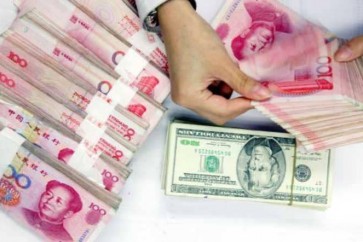 العملة الصينية تحقق مكسبا "فارقا" مقابل الدولار