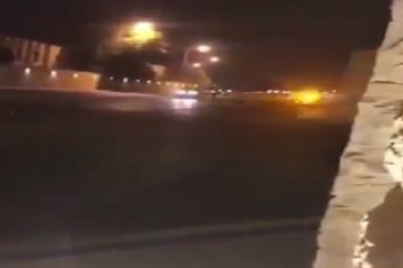 اطلاق نار في "حي الخزامي" في الرياض.. والأمن السعودي يتحدث عن اسقاط "طائرة لاسلكية ترفيهية صغيرة"