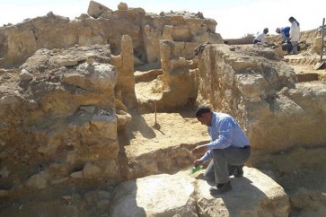 علماء آثار بولنديون يعثرون على نقوش هيروغليفية قديمة بجوار معبد الإلهة حتحور في مصر