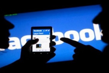 فيسبوك تعلق 200 تطبيق بسبب إساءة استخدام بيانات