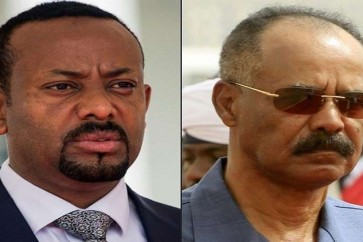 رئيس إريتريا أسياس أفورقي (على اليمين) ورئيس الوزراء الإثيوبي أبي أحمد