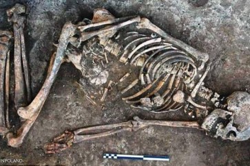 عظام امرأة دفنت قبل 4500 عام تحير العلماء