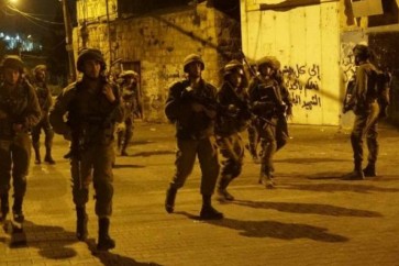 مسلحون فلسطينيون يهاجمون قوة عسكرية إسرائيلية شمال رام الله