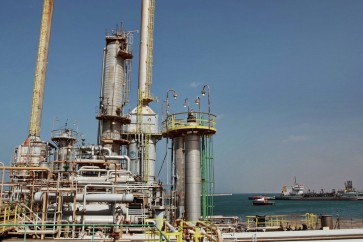 ليبيا تزيد إنتاجها النفطي وتتخطى الرقم القياسي السابق