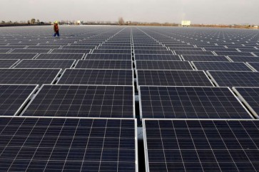 بناء أكبر محطة طاقة شمسية في العالم في مصر
