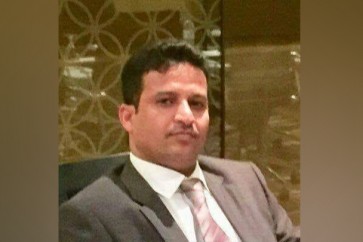 نائب وزير الخارجية اليمني حسين العزي