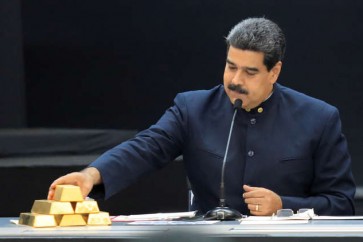 "رويترز": فنزويلا تستعد لبيع 15 طنا من الذهب للإمارات