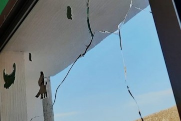 مجهولون حطموا زجاج نوافذ مدرسة في مرجعيون