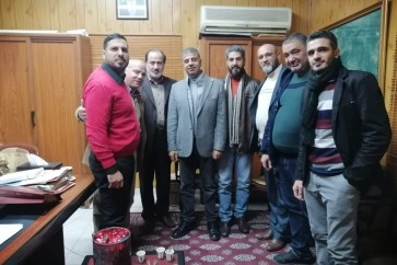 وفد من حزب الله والسرايا اللبنانية يهنئ رئيس بلدية الدبية  بالاعياد