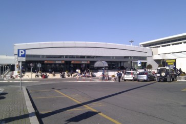 مطار روما