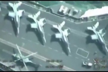 إيران _ طائرة مسيّرة ايرانية تحلق فوق حاملة طائرات أمريكية في الخليج وتظهرها بدقة - snapshot 10.3