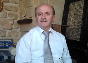 الكاتب امين ابوراشد