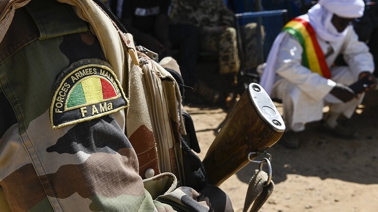مالي تعلن العثور على مقبرة جماعية قرب قاعدة سابقة للجيش الفرنسي