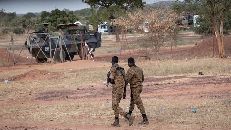 بوركينا فاسو.. 9 قتلى بينهم 6 جنود بانفجار عبوات يدوية الصنع في شمال البلاد