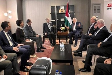 على هامش الجمعية العامة المقداد يلتقي الرئيس عباس