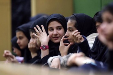 التحقيق مستمر لكشف أسباب تسمم عدد من تلامذة المدارس في ايران
