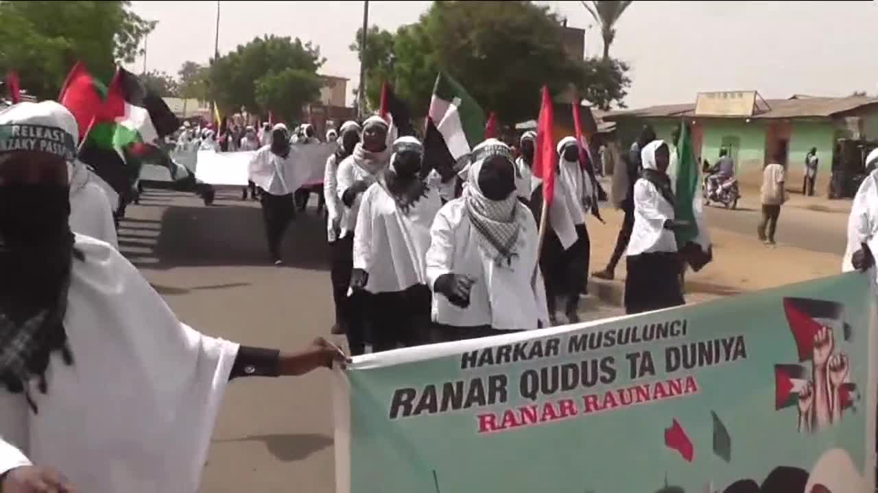 نيجيريا _ آلاف النيجيريين يحييون يوم القدس العالمي في العاصمة أبوجا - snapshot 95.63