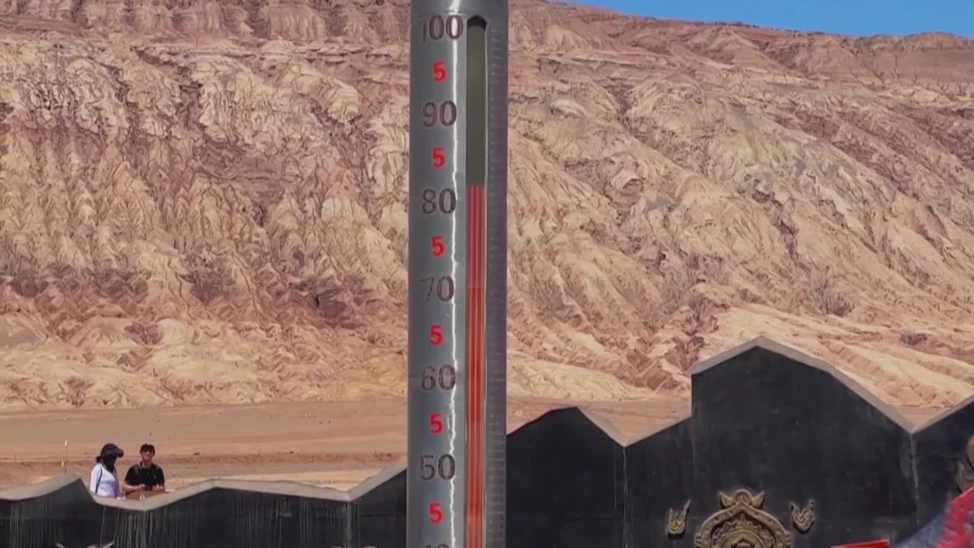 تغير المناخ يفاقم موجات الحر في أنحاء العالم (5)