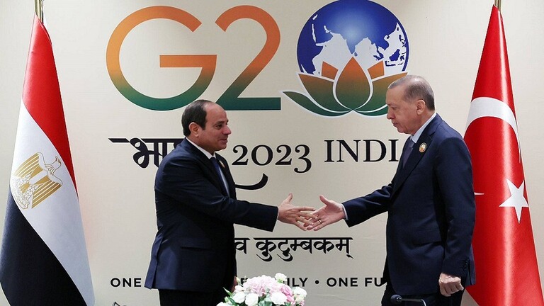 عقد الرئيس المصري عبد الفتاح السيسي والرئيس التركي رجب طيب أردوغان اجتماعا على هامش قمة مجموعة G20