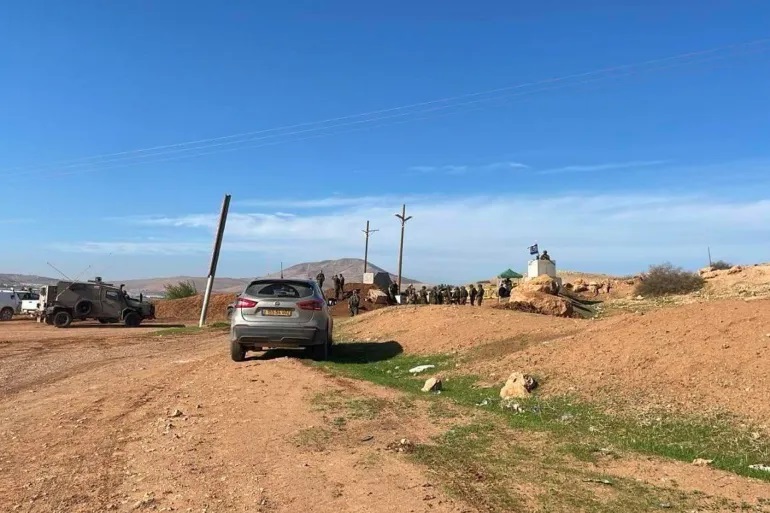 عند الحاجز العسكري حيث أطلق جيش الاحتلال النار على السائق الفلسطيني
