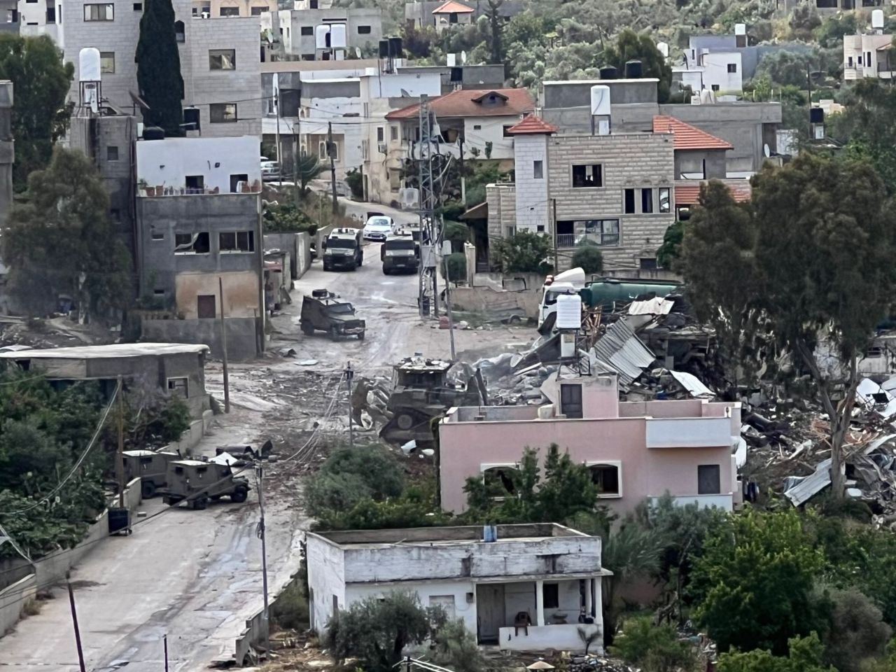 شنّ الاحتلال عملية عسكرية في بلدة دير الغصون شمالي طولكرم