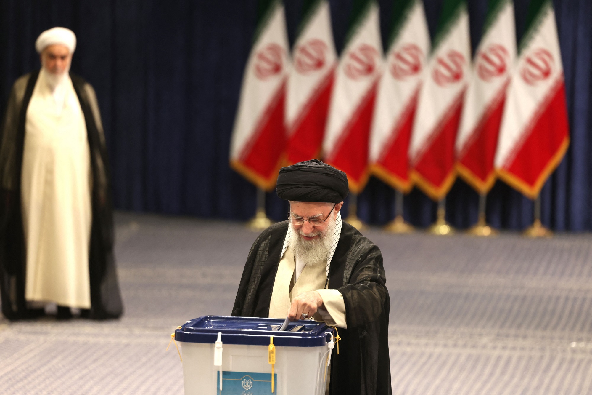 الامام الخامنئي