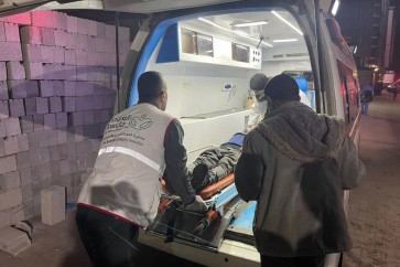 وصول اصابات الى مستشفى عودة في قطاع غزة