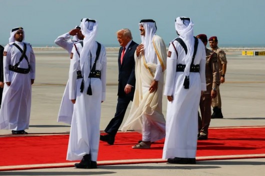  <a href="https://www.almanar.com.lb/13478467">ترامب في الدوحة : أنتم تساعدوننا بإحلال السلام في مناطق عدة</a>