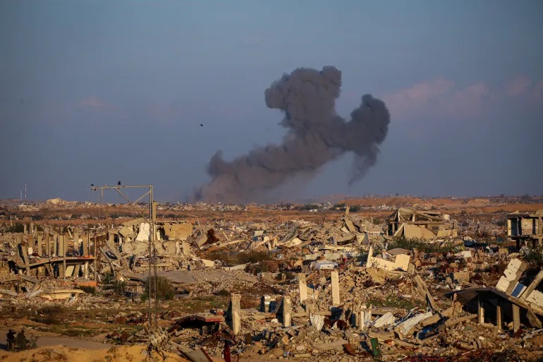 إصابة فلسطيني بقصف وإطلاق نار للاحتلال في خروقات جديدة لوقف إطلاق النار بغزة إصابة فلسطيني بقصف وإطلاق نار للاحتلال في خروقات جديدة لوقف إطلاق النار بغزة